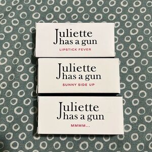 Juliette has a gun sample bundle